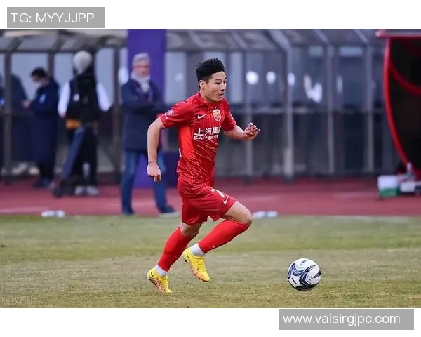 武磊续约上海海港展现忠诚球迷期待新赛季精彩表现与更多进球