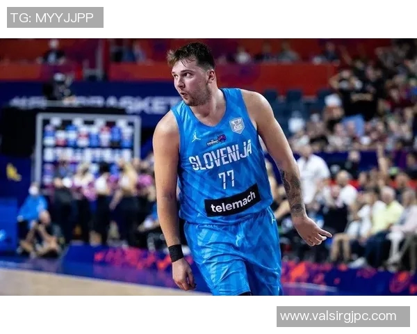 东契奇再创辉煌豪取三双助球队逆转胜利展现超级球星风采