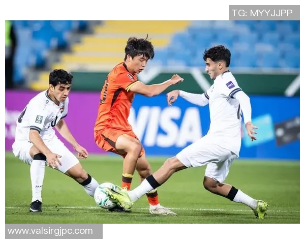 U23亚洲杯鲍世蒙遭封堵引发热议球迷纷纷讨论赛事公平性与裁判判罚标准