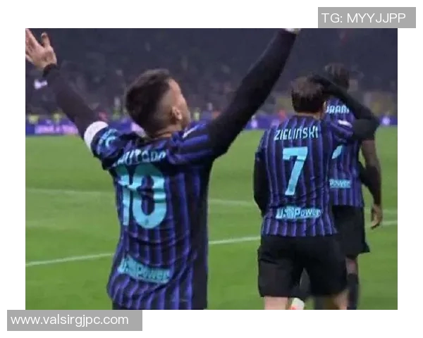 尤文图斯逆袭击败AC米兰,三连胜傲视群雄