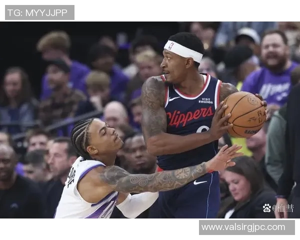 爵士胜快船，取得关键胜利